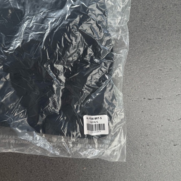 SET Active Black Ribbed Tank Top - Picture 4 of 4